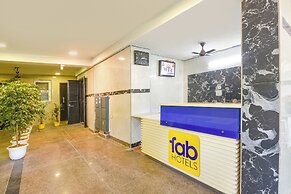 Fabhotel White House Residency