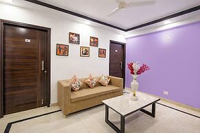 Fabhotel White House Residency
