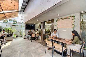 Fabhotel Gargi Residency