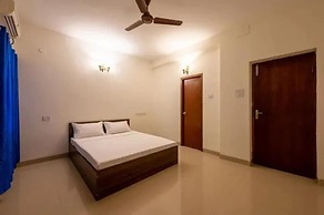 Fabhotel Nayana Square