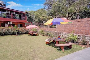 Fabhotel Green Crystal
