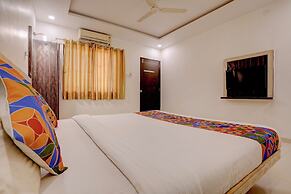 Fabhotel Green Crystal