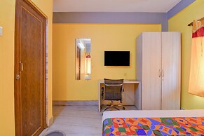 Fabhotel Yellow Rose