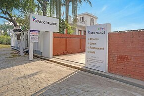 Fabhotel Park Palace