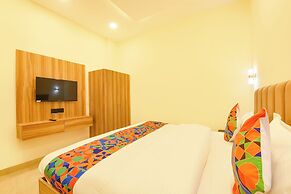 Fabhotel Pvs Grand