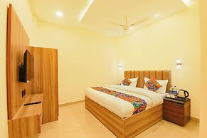 Fabhotel Pvs Grand