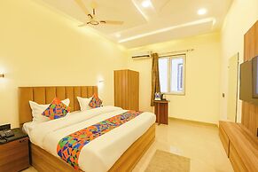 Fabhotel Pvs Grand
