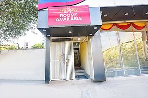 Fabhotel Pvs Grand