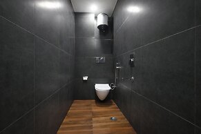 Fabhotel Grand Victory