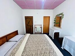 Sasru Holiday Home
