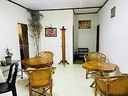 Sasru Holiday Home