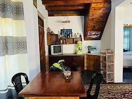 Sasru Holiday Home