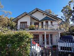Sasru Holiday Home