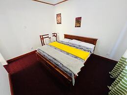 Sasru Holiday Home