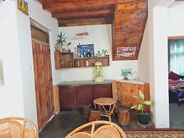 Sasru Holiday Home