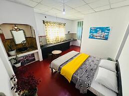 Sasru Holiday Home