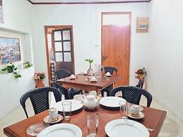 Sasru Holiday Home