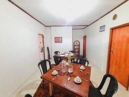 Sasru Holiday Home