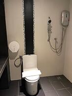 AZZ Hotel