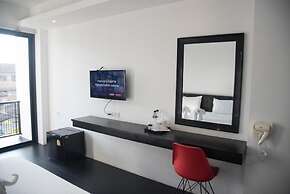 AZZ Hotel