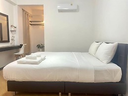 AZZ Hotel
