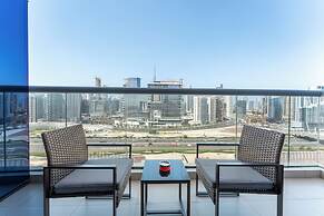 PVH - Paramount - Upscale 2BR
