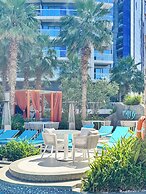 PVH - Paramount - Upscale 2BR