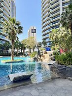 PVH - Paramount - Upscale 2BR
