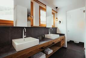 Villa Flora Mountain Lodges