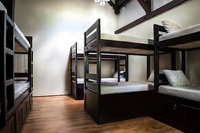Antique Hostel