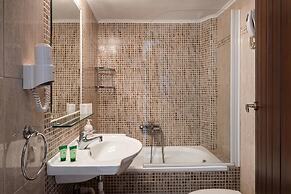 Geraniotis Hotel & Resort