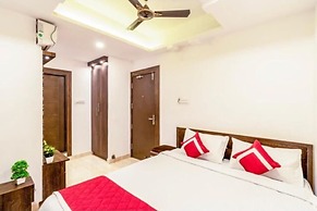 Hotel Aura Residency