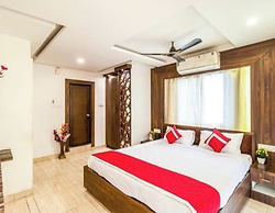 Hotel Aura Residency