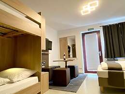 Hana Aparthotel