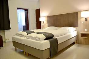 Hana Aparthotel