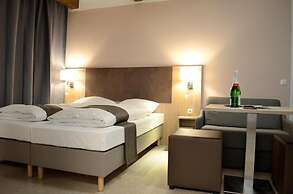 Hana Aparthotel