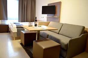 Hana Aparthotel