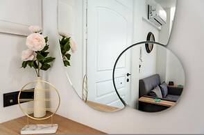 Eirini & Nicol Studio by Cretanhouses