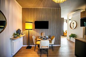 10 Floor Apartments