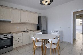 Messinian Aura-beachfront Escape in Mikra Mantinia