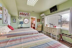 3 Mi to Dtwn: Wichita Falls Gem w/ Private Sauna!