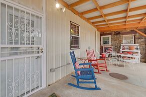 3 Mi to Dtwn: Wichita Falls Gem w/ Private Sauna!