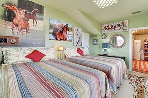 3 Mi to Dtwn: Wichita Falls Gem w/ Private Sauna!