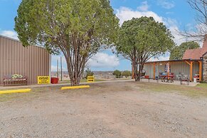 3 Mi to Dtwn: Wichita Falls Gem w/ Private Sauna!
