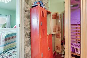 3 Mi to Dtwn: Wichita Falls Gem w/ Private Sauna!