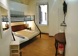 Rooms Steps from Colosseum by Welcome In