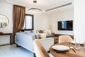 Casino & Mall Luxury Penthouse Suite