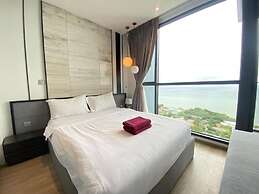 Sea View Beauty At Beach Front Location