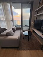 Sea View Beauty At Beach Front Location