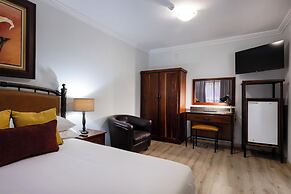 Basdenwood Hotel